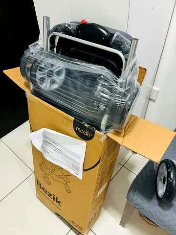 Moon Bezik stroller (parts still boxed) - brand new