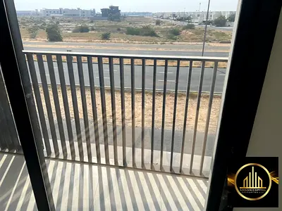 للايجار السنوي غرفتين وصاله اول ساكن بالعالية عجمان
