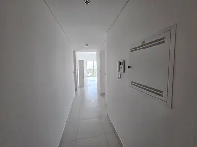 Price Drop / Lower Floor / Semi Closed Kitchen