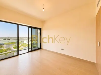 Unfurnished | Fitted Kitchen | Well Maintained