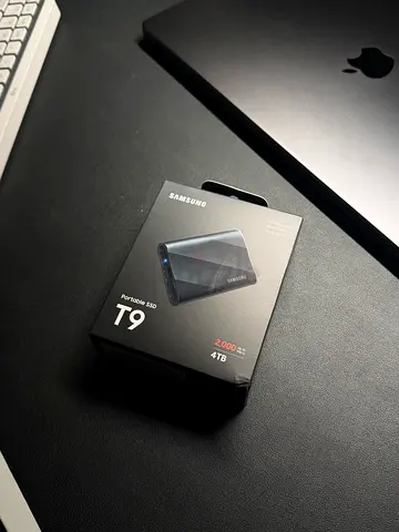 SAMSUNG T9 4TB Portable SSD