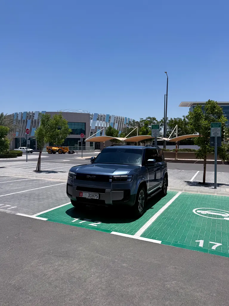 BYD Leopard Titanium 7 2027 — photo 1 of 9