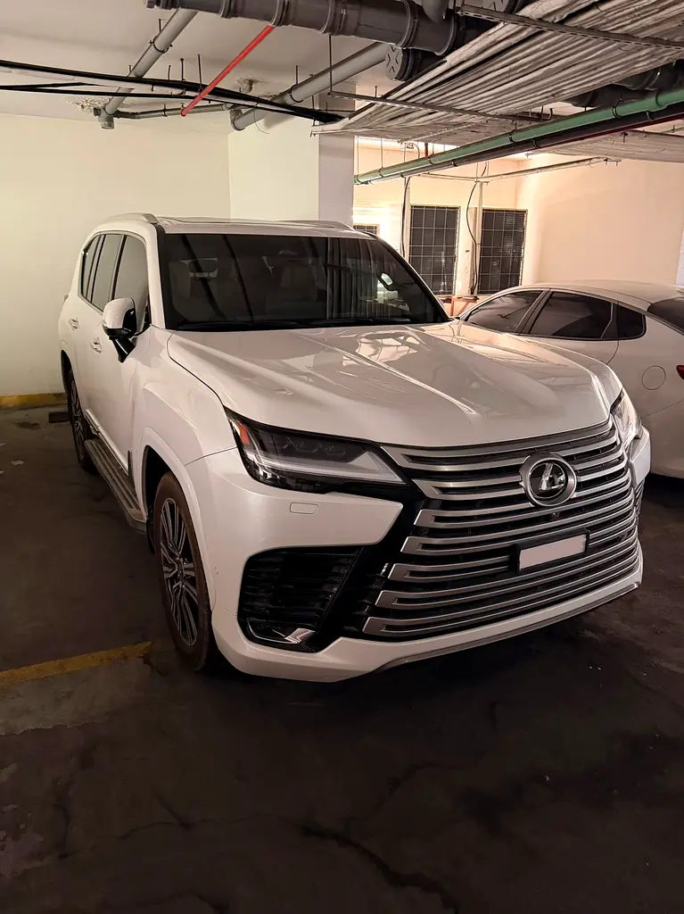 Lexus LX-Series 2026 — photo 1 of 9