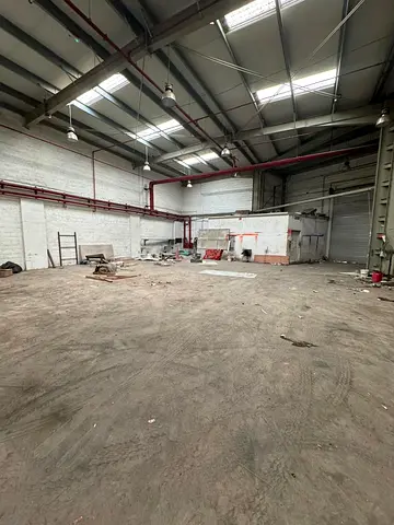Warehouse for annual rent in Al Sajaa Sharjah, 6000 sq ft, suitable for storage and industrial activities, prime location with easy road access.