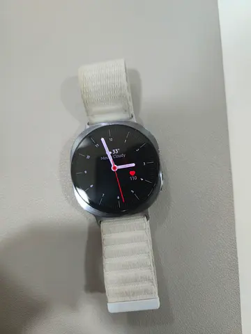 Samsung Galaxy Watch 8 - 44mm - Two bands included