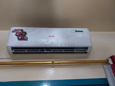 Akai 1.0 Ton Split Wall Air Conditioner - Good Working Condition