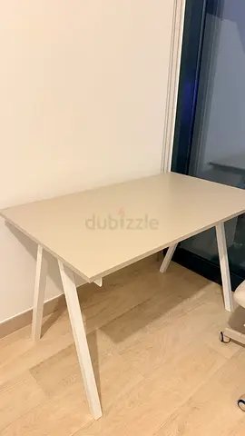 IKEA desk - Beige/White