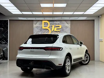 2023 Porsche MACAN — фото 4