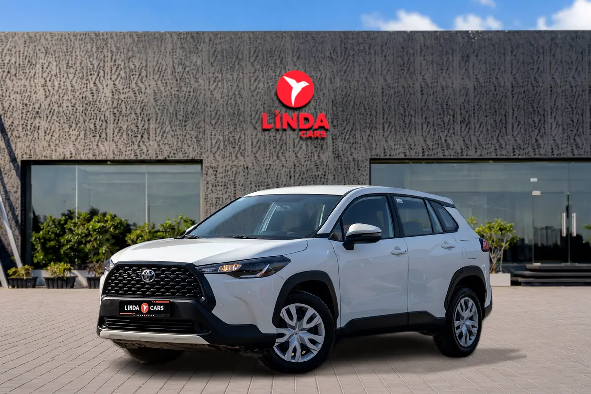 Toyota Corolla Cross 2023 — photo 1 of 19