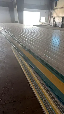 Sandwich panel
