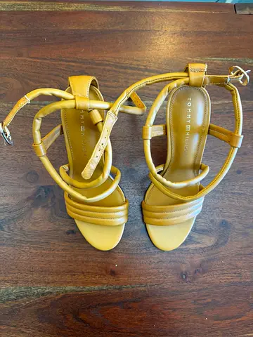 Tommy Hilfiger mustard yellow strappy heeled sandals, used once - size 39