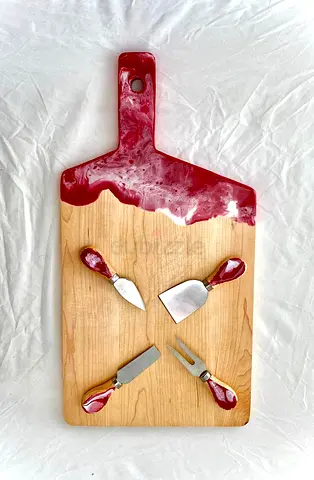 Handmade Wooden Cheeseboard with Red Resin Handle and Mini Cheese Knives