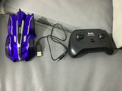 RC wall car chargeable blue light up
