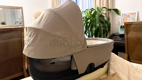 Cybex Carrycot / Bassinet in grey - Very Good Condition