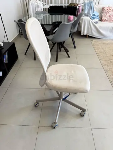 White Padded Swivel Desk Chair