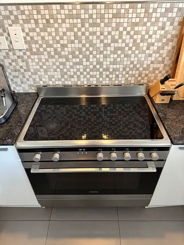 Siemens 90cm Electric Cooker | 5 Burner Ceramic Hob | 112L Oven | Excellent Condition