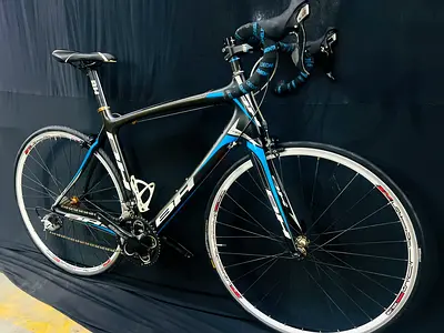 Road bike carbon Spanish brand