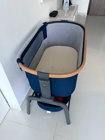 Baby crib maxi cosi