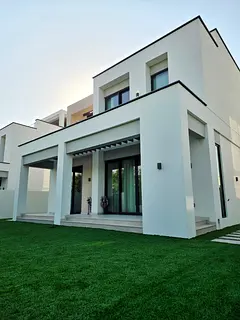 Fully Furnished 4BR | Custom Feature Wall | Landscape done