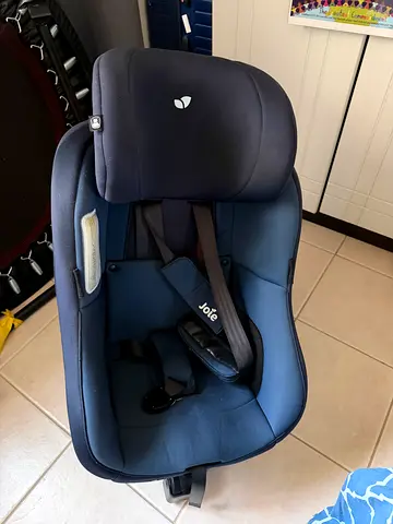 Joie infant car seat - good condition