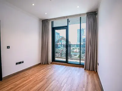 1 Bed 2 Baths Fully fitted kitchen Pool view