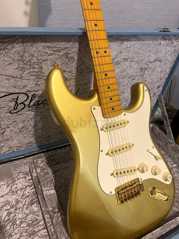 Auriga’s electric Stratocaster guitar