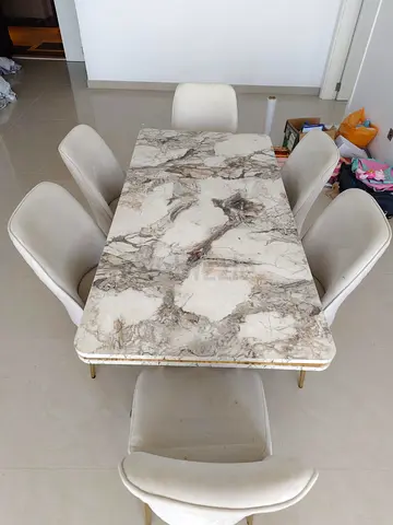 Marble-effect wood Dining Table with 6 Cream Upholstered Chairs