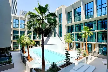 Huge layout | Pool View | Vacant Soon