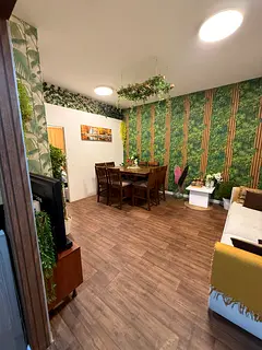 HALL WITH ROOM FOR RENT TWO MONTHS