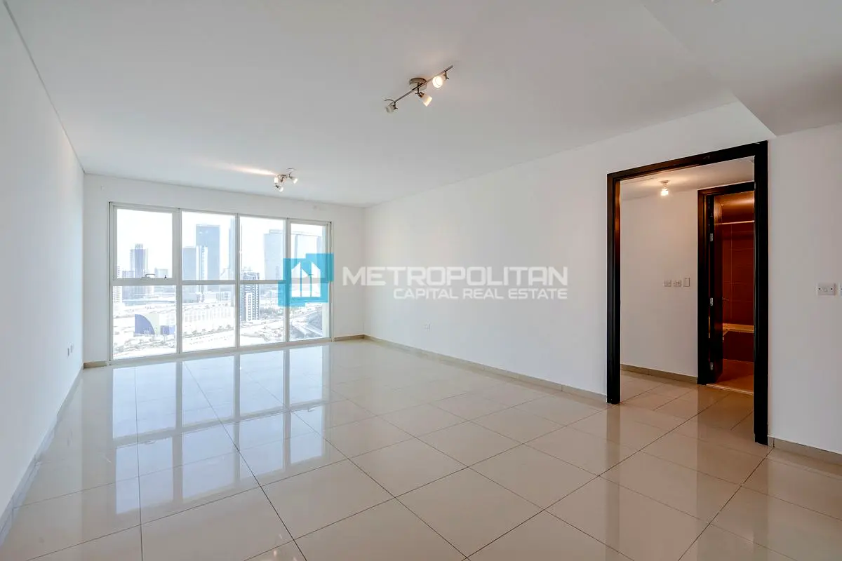 Corner 1 Bedroom|Closed Kitchen|Unique Layout