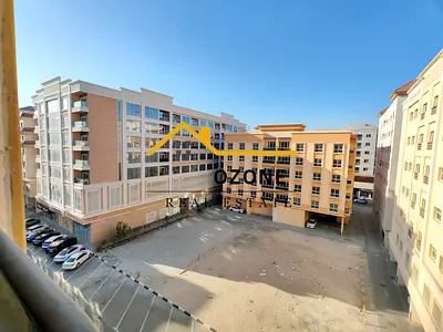 GORGEOUS 2BHK WITH PARKING AND BALCONY OPEN VIEW // 12 CHEQUES PAYMENT // FAMILY BUILDING