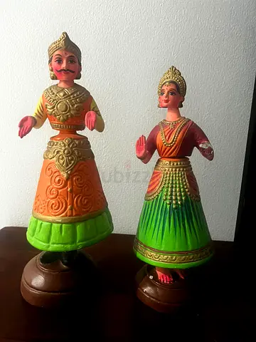 Pair of Hand-Painted Traditional Tanjore dolls