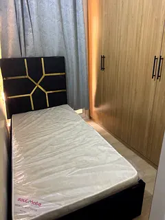 Partition Room Single Person With Attached Balcony JVC