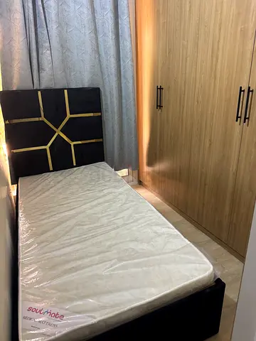 Partition Room Single Person With Attached Balcony JVC