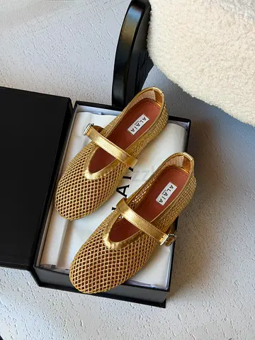 AlAiA Gold mesh Mary Jane flats