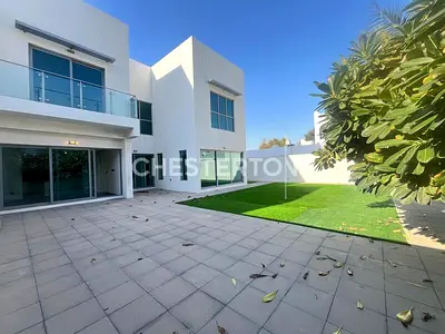 Modern Floor-to-Ceiling Villa | Prime Location
