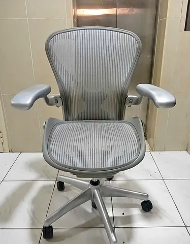 Brand Herman Miller Aeron Classic Chair Silver Color Full Option Size C