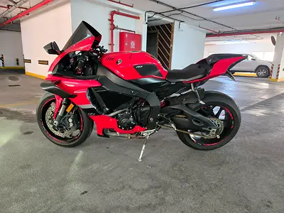 2019 Yamaha R1 – FTecu Tuned, Rosso IV Tyres, Low mileage