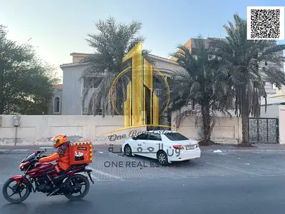 🏡 Two Villas for Sale in Al Nuaimiya – Ajman 📍 Prime Residential & Commercial Location on a Main Asphalt Road ✨ Excellent Opportunity to Own Two Ide