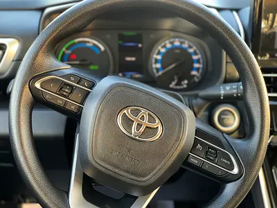 Toyota Innova SE, миниатюра 2