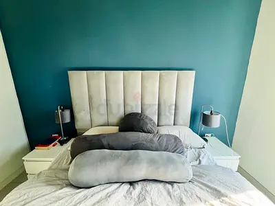 Queen Bed Frame (160 x 203 cm)