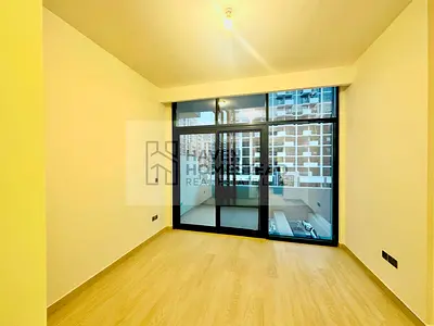 SPACIOUS | EXCLUSIVE | WITH BALCONY