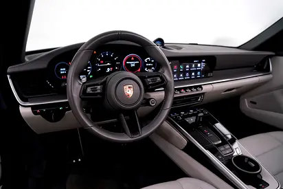 صورة 8 لـ 2023 Porsche 911