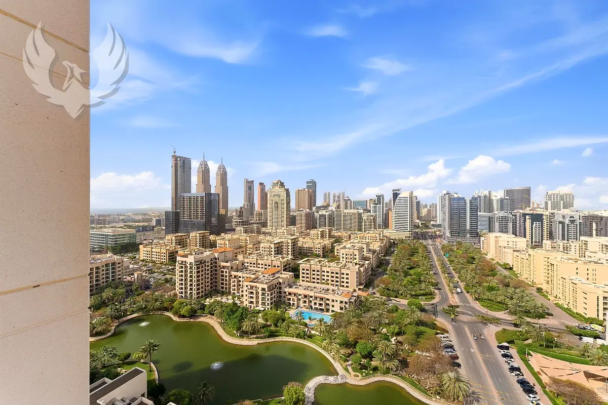 Exclusive | Fully Furnished | Lake View | Vacant