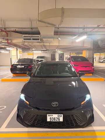 2025 Toyota Camry SE - Canadian Specs - Latest Model
