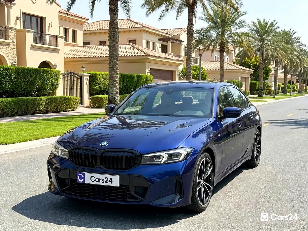 BMW 3-Series 2023 — photo 1 of 13