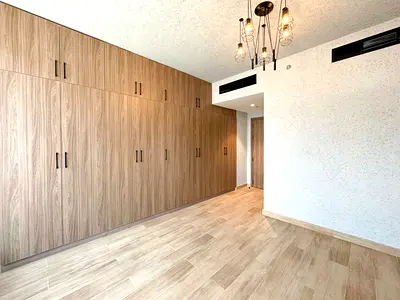 Exclusive | Bright | No Security Deposit | 2 BR | Low Rise