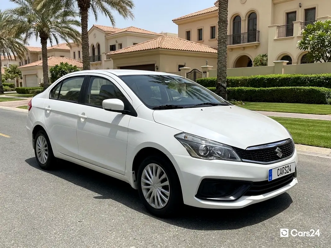 Suzuki Ciaz 2023 — photo 1 of 13