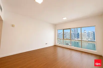 MINT|Full Canal View with White Goods|UPGRADED