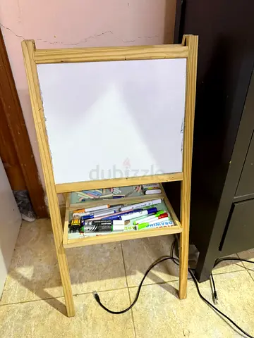 Wooden Double-Sided Kids Easel with Whiteboard and Storage Tray